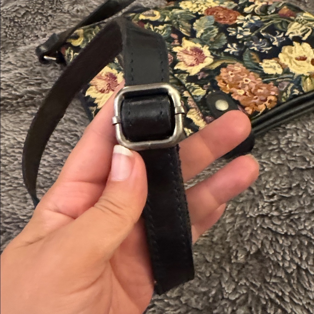 PATRICIA NASH Prizzi Crossbody Bag - Picture 13 of 13